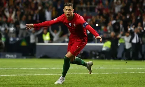 هاتريك رونالدو يقود البرتغال إلى نهائي دوري الأمم الأوروبية