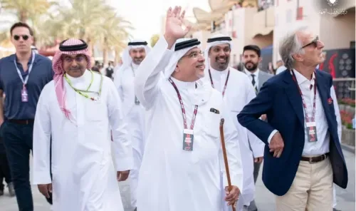 سمو ولي العهد رئيس مجلس الوزراء يتفقد حلبة البحرين الدولية قبيل انطلاق التجارب التأهيلية لسباق جائزة البحرين الكبرى لطيران الخليج للفورمولا 1 لعام 2025
