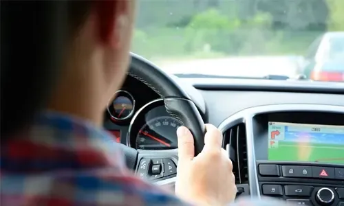 البحرين: سجن آسيوي لقيادته حافلة بدون رخصة