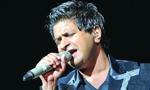حفل "كيه كيه" المباشر يستعد لإبهار جمهور البحرين
