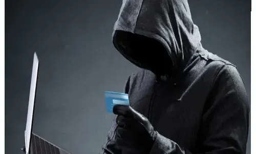 عمليات احتيال جديدة تستهدف شبكات تحويل الأموال عبر الإنترنت في البحرين