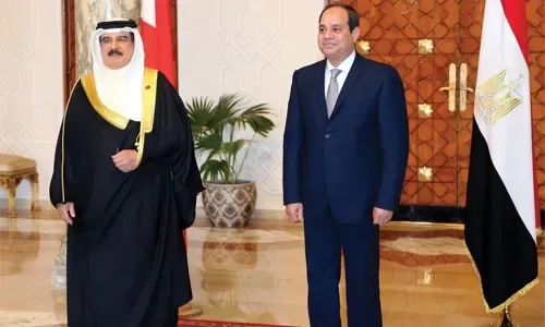 استقبال حافل لجلالة الملك في مصر