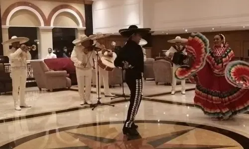 مهرجان الطعام والثقافة المكسيكية يحقق نجاحاً كبيراً