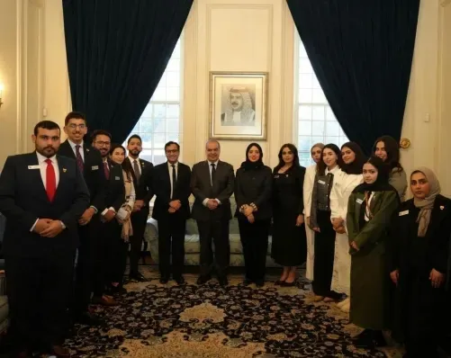 برلمانيون شباب يزورون سفارة مملكة البحرين في المملكة المتحدة