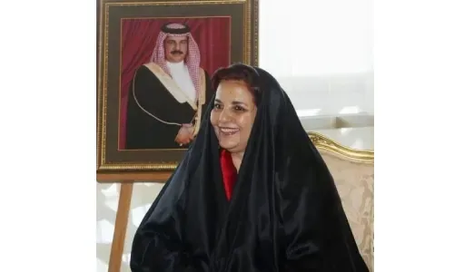 الإشادة بأدوار المرأة البحرينية المهمة وإنجازاتها العديدة