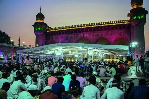 رمضان: شهر التأمل والعبادة والرحمة