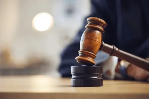 سجن محتال في ضريبة القيمة المضافة لمدة خمس سنوات وتغريمه