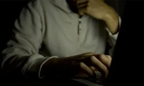 Posting obscene pics online: Woman’s trial put off to October 5