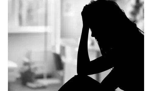 اشتروا ثلاث نساء مقابل 130 ديناراً لكل منهن وأجبروهن على ممارسة الدعارة