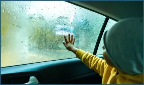 Father Reports Private Driver for Leaving Daughter in Car; Driver Detained Pending Investigation