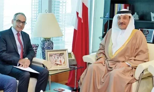 الوزير يستقبل السفير البريطاني