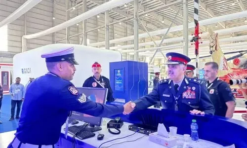 مسؤولو وزارة الداخلية يتفقدون موقع معرض البحرين الدولي للطيران