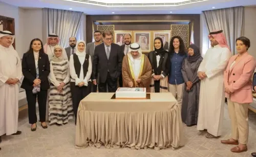 الصحف ووسائل الإعلام «شركاء أساسيون» في بناء الوطن