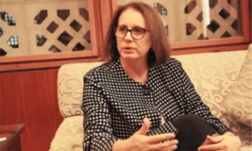 فرنسا تسعى لتعزيز علاقاتها مع البحرين في قطاع التعليم